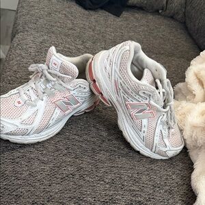 New Balance Women's White & Pink Running Sneakers